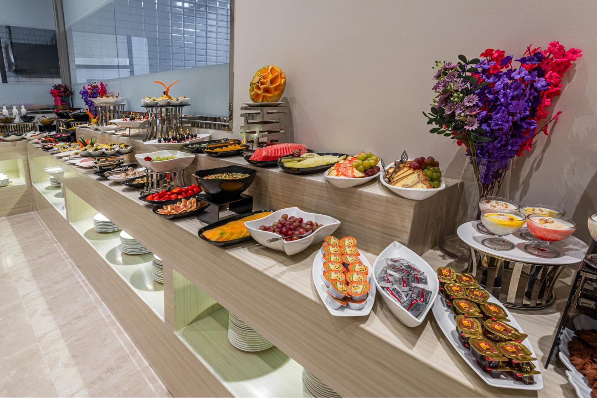 Voyage Hotel & Suites Rijad Zewnętrze zdjęcie